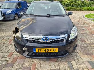 Schadeauto Toyota Auris 1.8 FULL HYBRIDE 2010/8