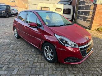 Peugeot 208 1.6 BLUE HDI ALLURE picture 3