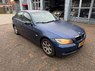 BMW 3-serie 318 I HIGH EXECUTIVE picture 3