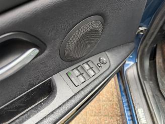 BMW 3-serie 318 I HIGH EXECUTIVE picture 16