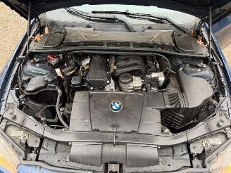 BMW 3-serie 318 I HIGH EXECUTIVE picture 9