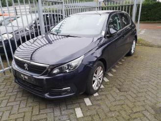 Salvage car Peugeot 308 308 (L3/L8/LB/LH/LP), Hatchback 5-drs, 2013 / 2021 1.5 BlueHDi 130 2018