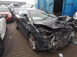 demontáž osobní automobily Opel Astra Astra J (PC6/PD6/PE6/PF6), Hatchback 5-drs, 2009 / 2015 1.7 CDTi 16V 110 2014
