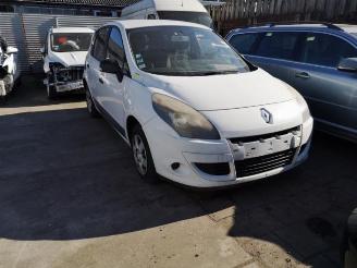 Auto da rottamare Renault Scenic Scenic III (JZ), MPV, 2009 / 2016 1.5 dCi 110 2010