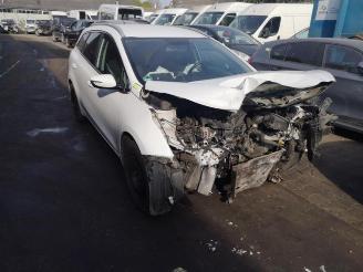 demontáž osobní automobily Kia Cee d Cee'd Sportswagon (JDC5), Combi, 2012 / 2018 1.4i CVVT 16V 2012/12