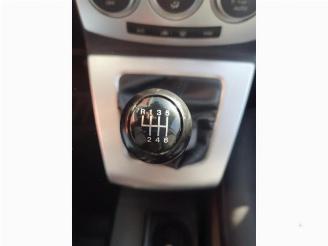 Mazda 5 5 (CR19), MPV, 2004 / 2010 2.0 CiDT 16V Normal Power picture 8