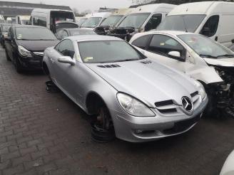 Vrakbiler auto Mercedes SLK SLK (R171), Cabrio, 2004 / 2011 1.8 200 K 16V 2005/6