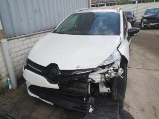 Auto da rottamare Renault Clio Clio IV Estate/Grandtour (7R), Combi 5-drs, 2012 / 2021 0.9 Energy TCE 90 12V 2017