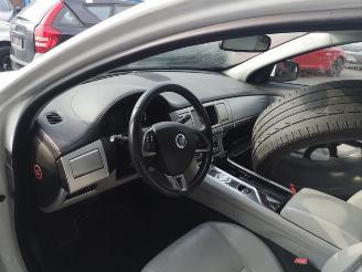 Jaguar XF XF (CC9), Sedan, 2008 / 2015 2.2 D S200 16V picture 6
