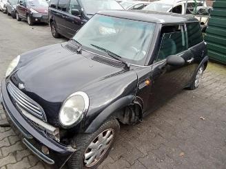 Dezmembrări autoturisme Mini One Mini One/Cooper (R50), Hatchback, 2001 / 2007 1.6 16V One 2003