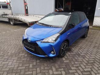 Toyota Yaris Yaris III (P13), Hatchback, 2010 / 2020 1.5 16V Hybrid picture 2
