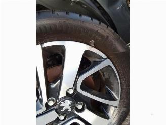 Peugeot 108 108, Hatchback, 2014 1.0 12V picture 14