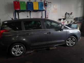 Peugeot 5008 5008 I (0A/0E), MPV, 2009 / 2017 1.6 THP 16V picture 6