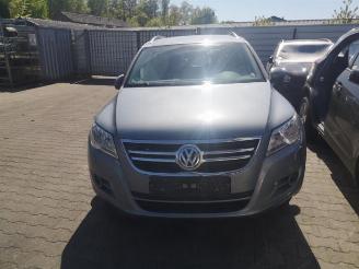 Coche siniestrado Volkswagen Tiguan Tiguan (5N1/2), SUV, 2007 / 2018 2.0 TDI 16V 4Motion 2009