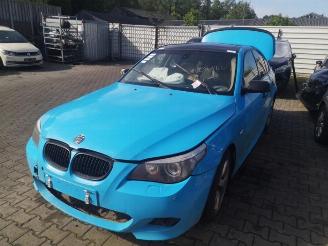 Vrakbiler auto BMW 5-serie 5 serie (E60), Sedan, 2003 / 2010 530d 24V 2003
