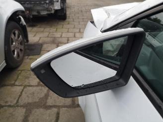 Seat Leon Leon (5FB), Hatchback 5-drs, 2012 / 2020 1.6 TDI Ecomotive 16V picture 13