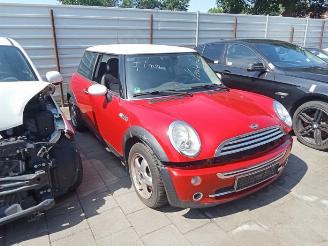 Sloopauto Mini One Mini (R50/53), Hatchback, 2001 / 2007 1.6 16V Cooper 2004