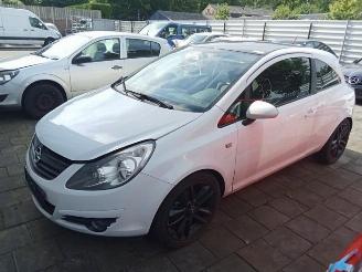 Coche siniestrado Opel Corsa Corsa D, Hatchback, 2006 / 2014 1.4 Eco 2010