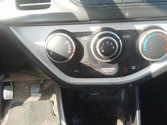 Kia Picanto Picanto (TA), Hatchback, 2011 / 2017 1.0 12V picture 10