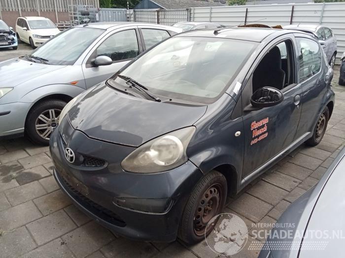Toyota Aygo Aygo (B10), Hatchback, 2005 / 2014 1.0 12V VVT-i