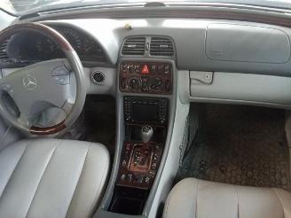 Mercedes CLK CLK (R208), Cabrio, 1997 / 2002 3.2 320 V6 18V picture 5
