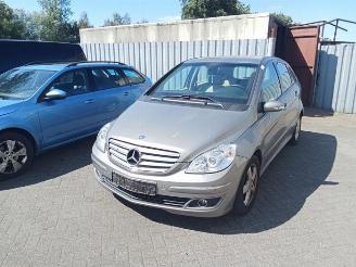 Auto da rottamare Mercedes B-klasse B (W245), Hatchback, 2005 / 2011 2.0 B-200 CDI 16V 2007/10