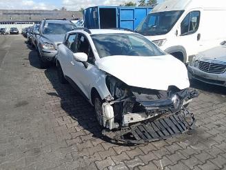 Uttjänta bilar auto Renault Clio Clio IV Estate/Grandtour (7R), Combi 5-drs, 2012 / 2021 1.2 16V 2016/3