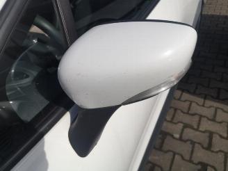 Renault Clio Clio IV Estate/Grandtour (7R), Combi 5-drs, 2012 / 2021 1.2 16V picture 13