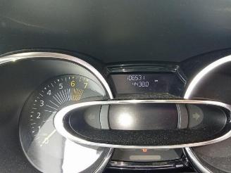 Auto da rottamare Renault Clio Clio IV (5R), Hatchback 5-drs, 2012 / 2021 0.9 Energy TCE 90 12V 2015