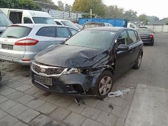 Dezmembrări autoturisme Kia Cee d Cee'd (EDB5), Hatchback 5-drs, 2006 / 2012 1.6 CVVT 16V 2011
