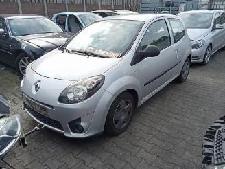 Coche siniestrado Renault Twingo Twingo II (CN), Hatchback 3-drs, 2007 / 2014 1.2 16V 2010/2