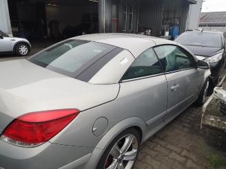 Opel Astra Astra H Twin Top (L67), Cabrio, 2005 / 2010 1.8 16V picture 5