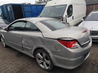 Opel Astra Astra H Twin Top (L67), Cabrio, 2005 / 2010 1.8 16V picture 3