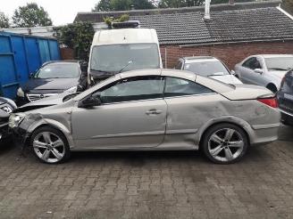 Opel Astra Astra H Twin Top (L67), Cabrio, 2005 / 2010 1.8 16V picture 2