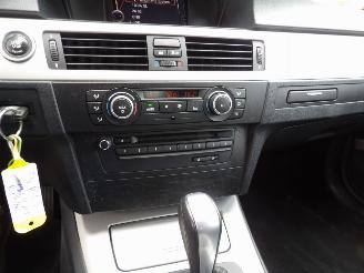 BMW 3-serie 318I automaat station picture 15