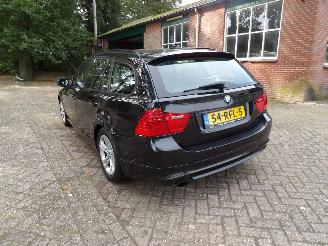 BMW 3-serie 318I automaat station picture 6