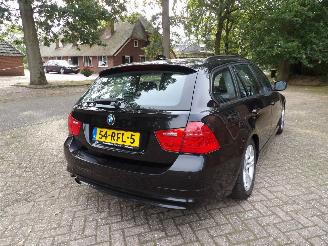 BMW 3-serie 318I automaat station picture 8