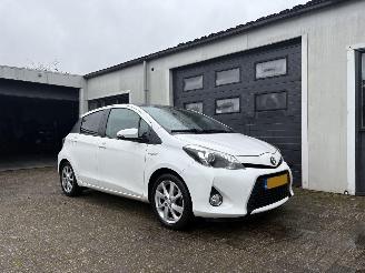 Unfallwagen Toyota Yaris 1.5 Full Hybrid Dynamic 2013/7
