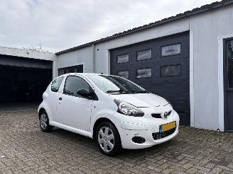 Schadeauto Toyota Aygo 1.0-12V Cool 2011/11