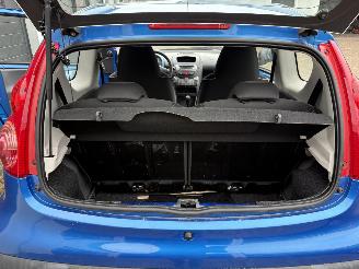 Peugeot 107 1.0-12V Urban Move picture 11