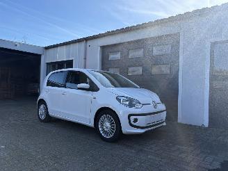 Schadeauto Volkswagen Up! 1.0 high up! BlueMotion 2016/5