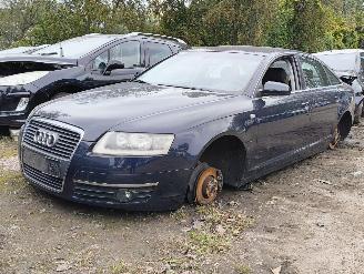 Salvage car Audi A6 Limousine 2.4 Pro Line 2004/9
