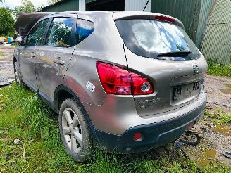 Vaurioauto  passenger cars Nissan Qashqai Nissan Qashqai 1.6 Acenta 2009/1