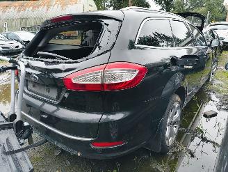 Coche siniestrado Ford Mondeo Wagon 2.0 TDCi 140pk Titanium 2013/4