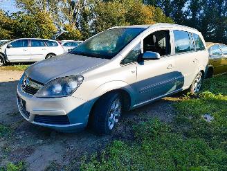 Uttjänta bilar auto Opel Zafira 2.2 Enjoy 2005/11