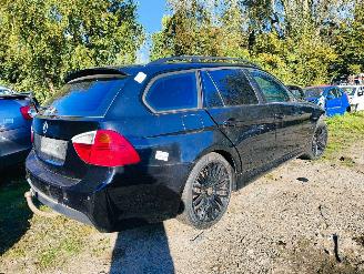 Démontage voiture BMW 3-serie Touring 320 2007/5