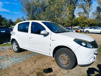 Salvage car Dacia Sandero 1.2 Blackline 2011/6