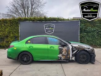 Vrakbiler auto Mercedes C-klasse C (W206), Sedan, 2021 C-300 2.0 EQ Boost Turbo 2021/7