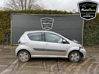Uttjänta bilar auto Toyota Aygo Aygo (B10), Hatchback, 2005 / 2014 1.0 12V VVT-i 2012/2
