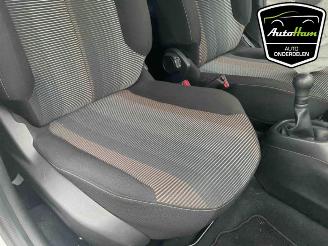 Peugeot 108 108, Hatchback, 2014 1.0 12V picture 14